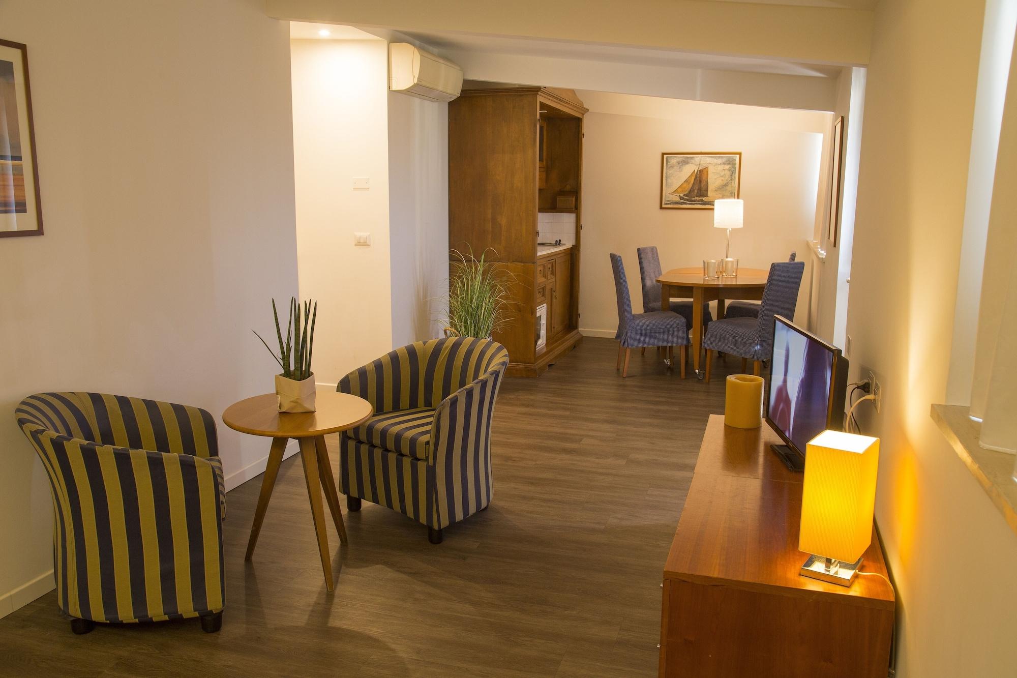 Hotel Mon Cheri Riccione Exterior photo