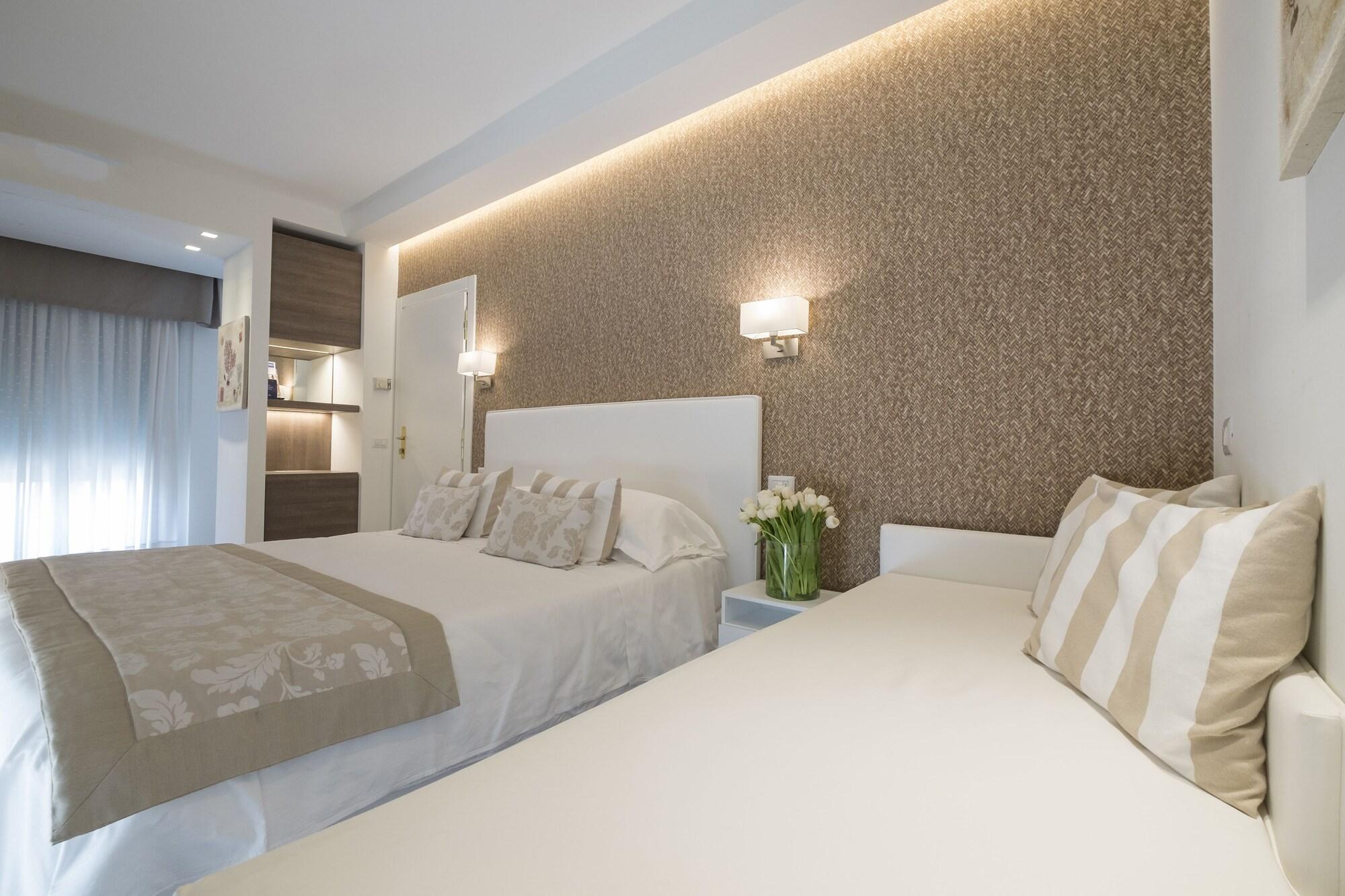 Hotel Mon Cheri Riccione Exterior photo